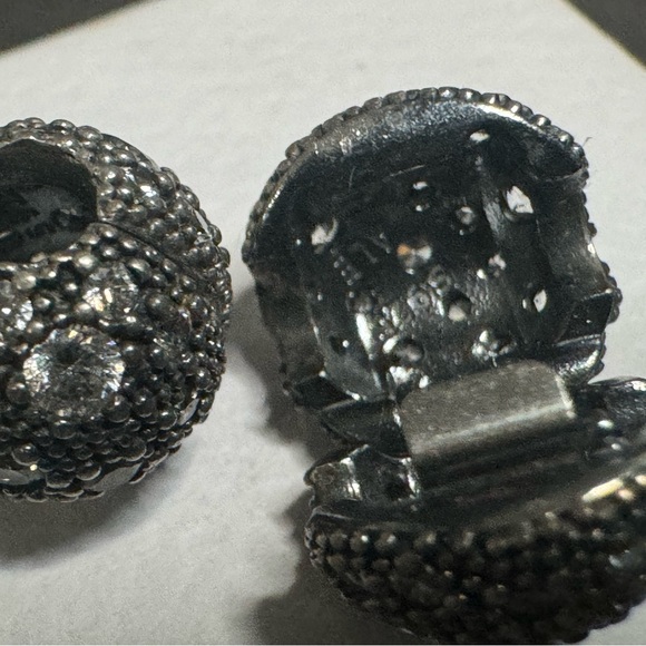 Authentic Pandora Clip Charms with CZ - Picture 3 of 3